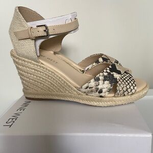 Nine West Joydyn Espadrilles Size 7 NWT!